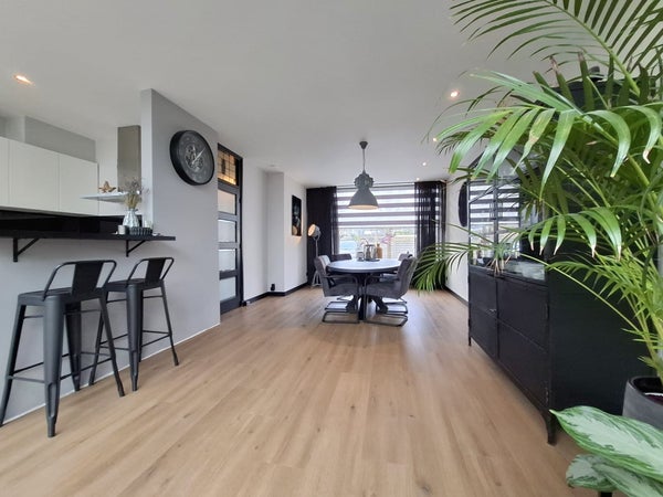 House Image 2