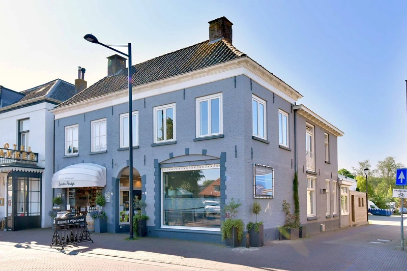 recent house