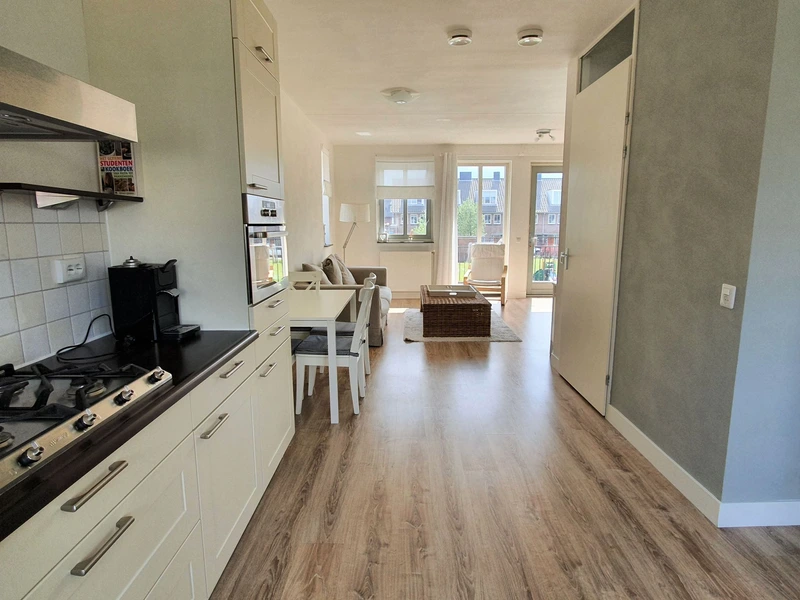 House Image 5