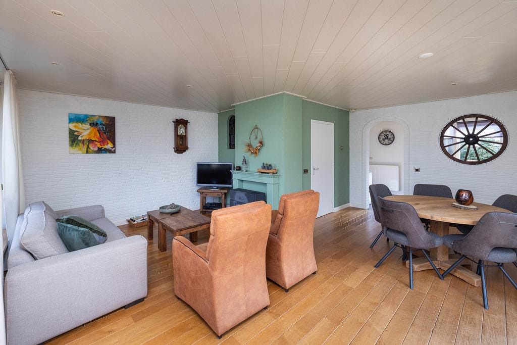 House Image 4