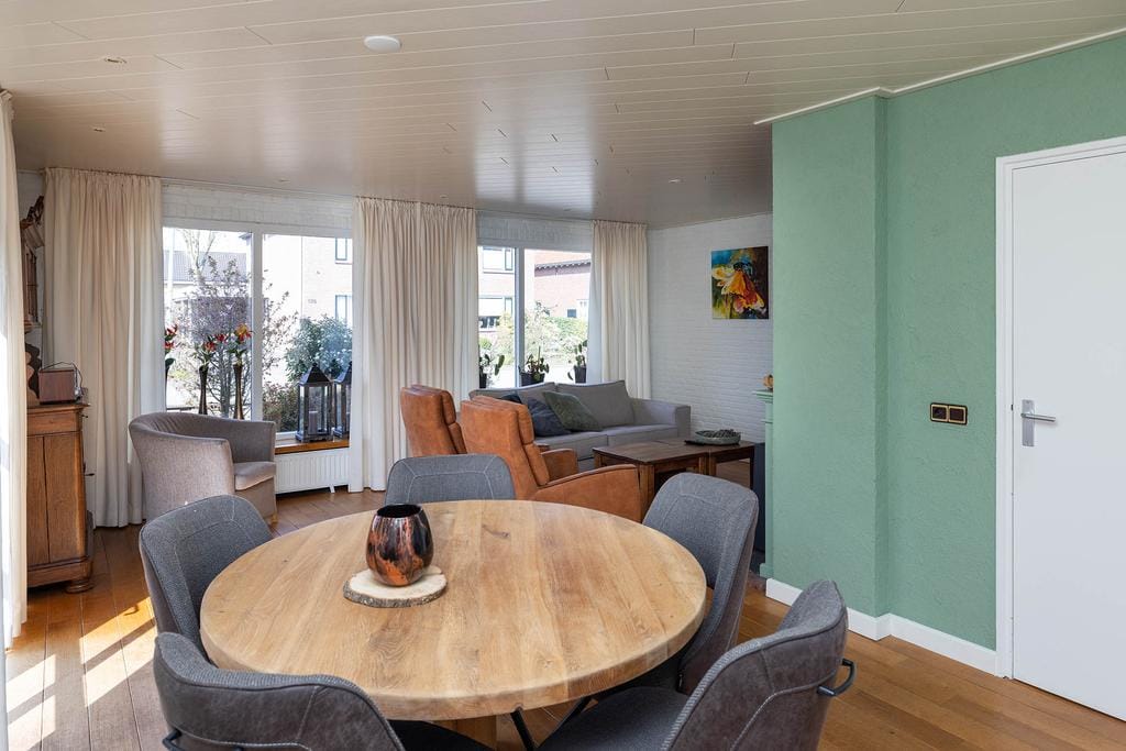 House Image 5