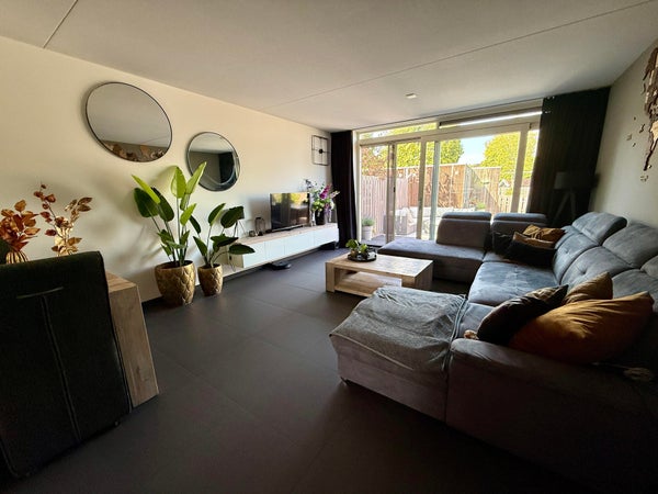 House Image 2