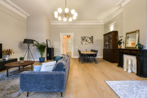 House Image 5