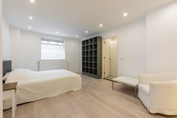 House Image 2