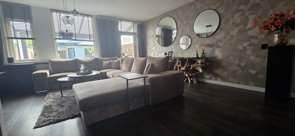 House Image 4
