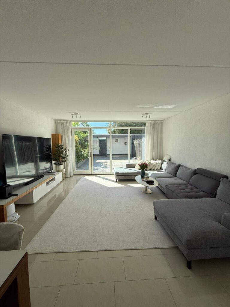 House Image 4