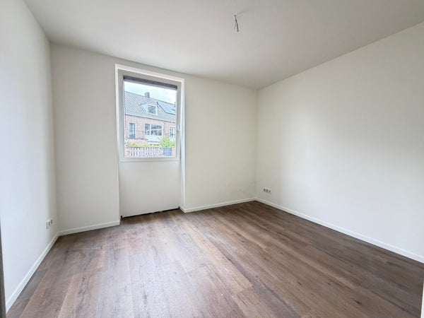 House Image 5