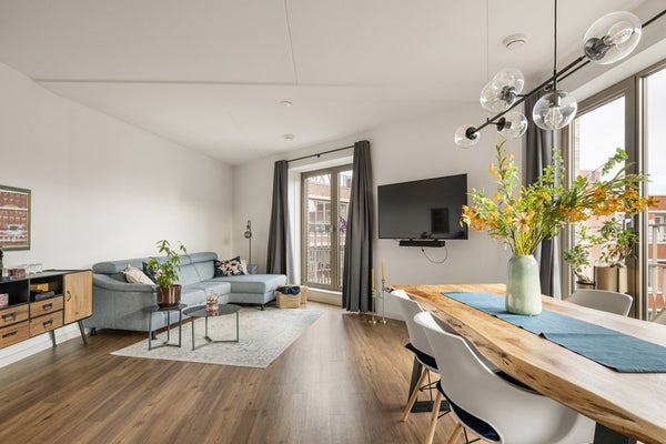 House Image 2
