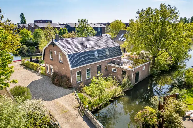 recent house