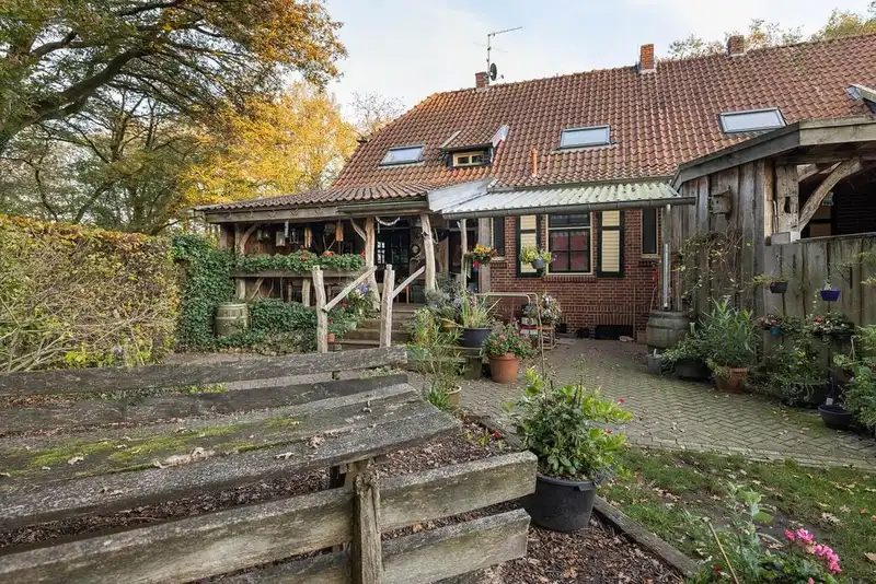 House Image 2