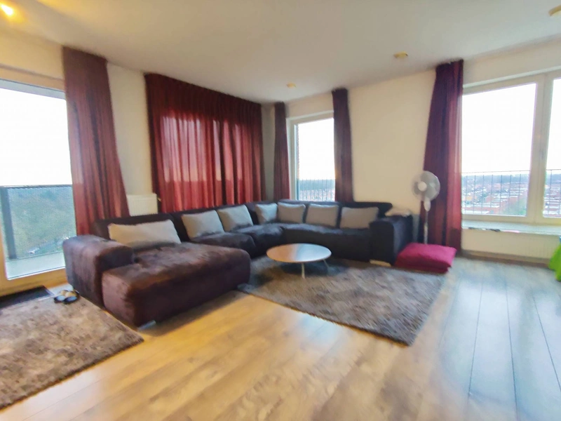 House Image 4
