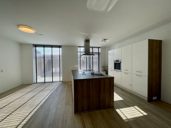 House Image 5