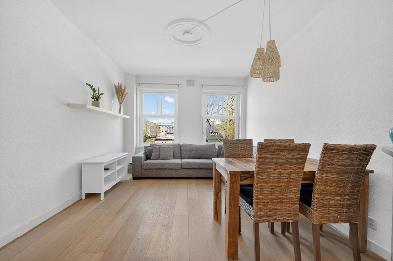 House Image 2