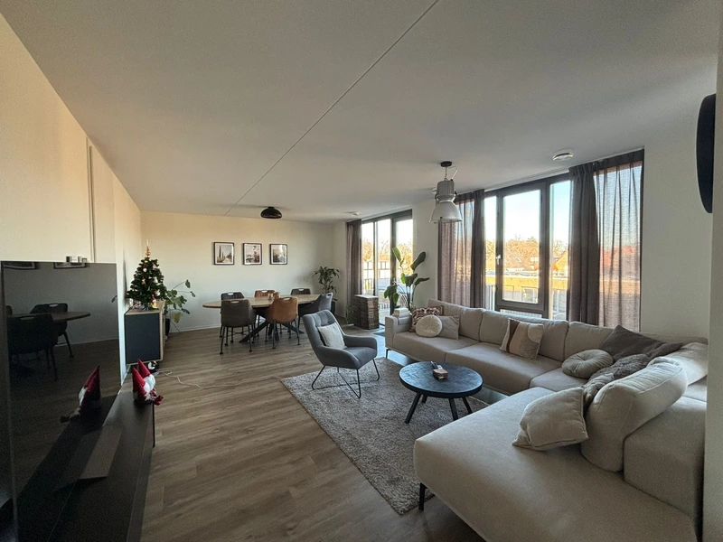 House Image 2