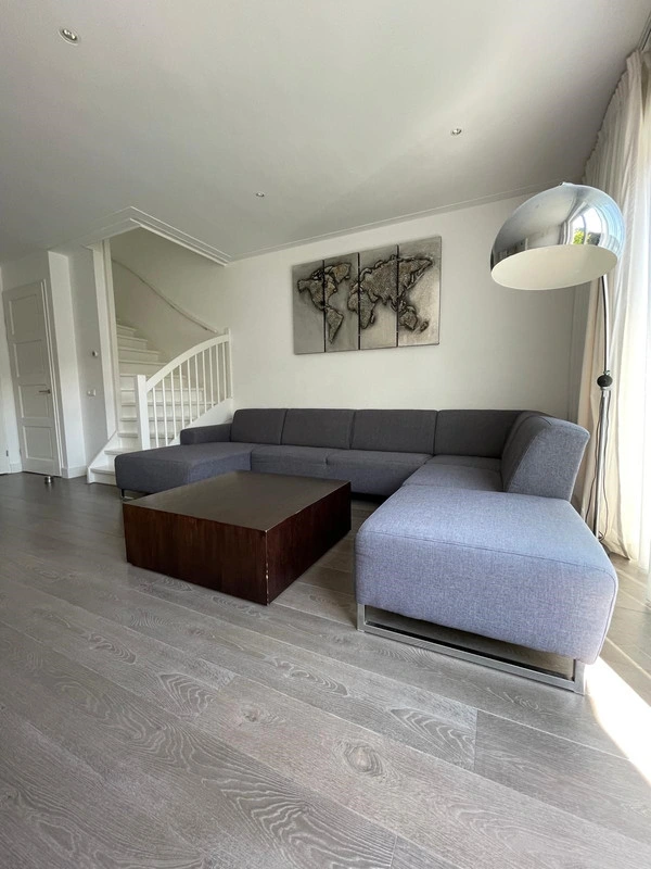 House Image 2