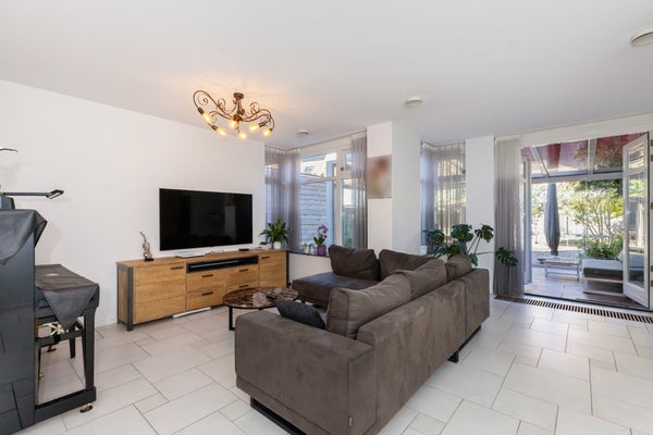 House Image 2