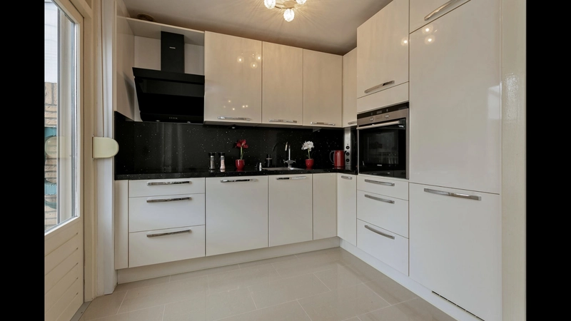 House Image 3