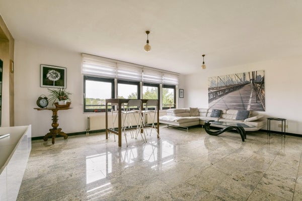 House Image 3