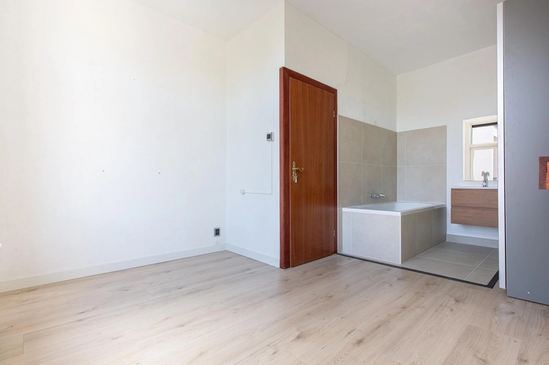 House Image 3