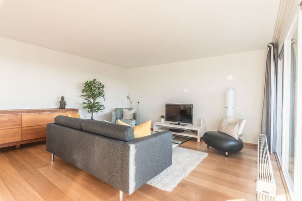 House Image 5