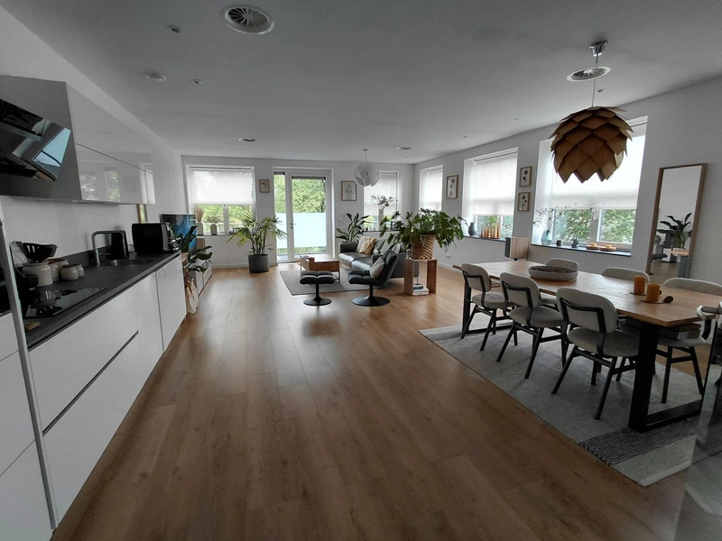 House Image 2