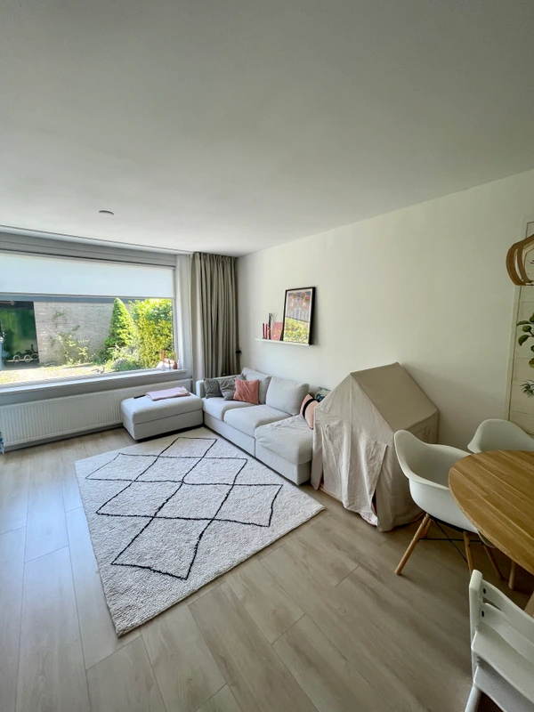House Image 2