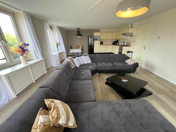 House Image 2