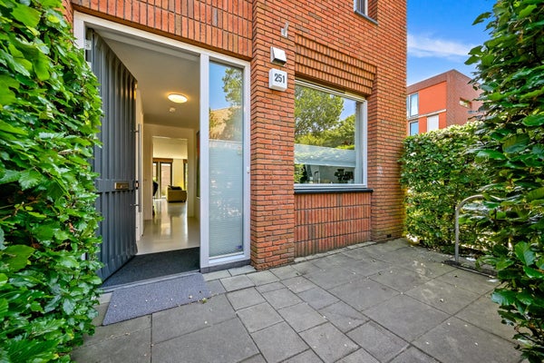 House Image 5