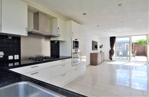 House Image 2