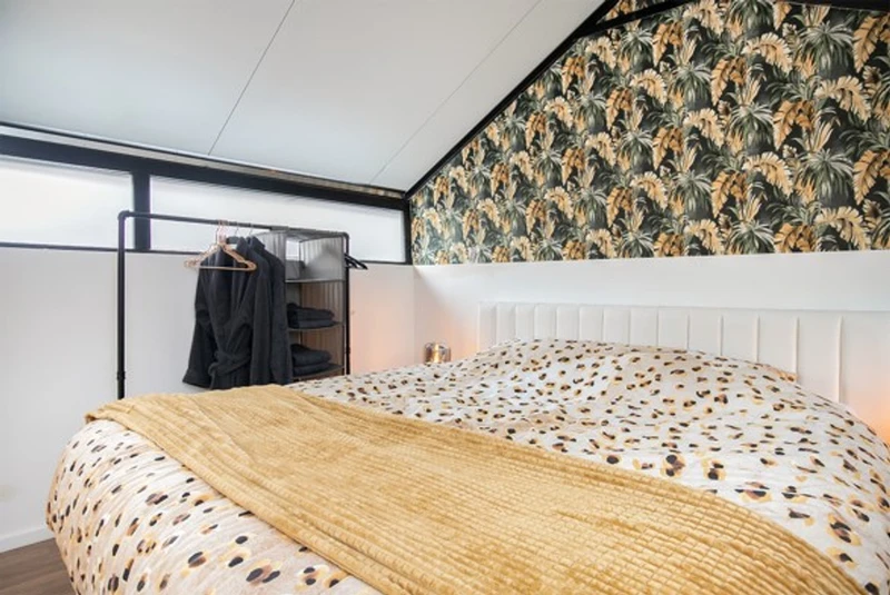 House Image 2