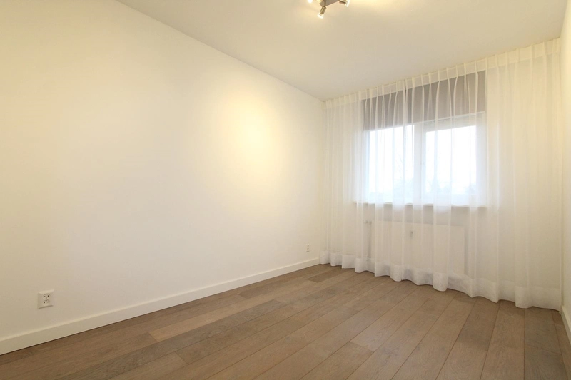 House Image 5