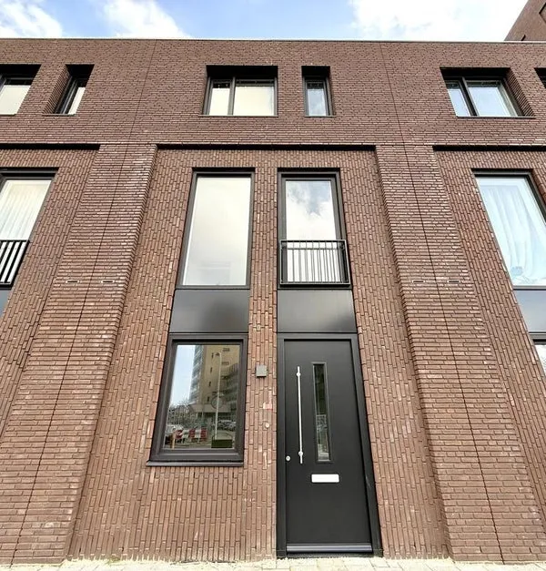 House Image 2