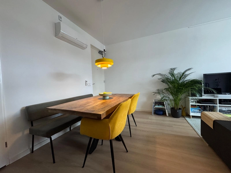 House Image 2
