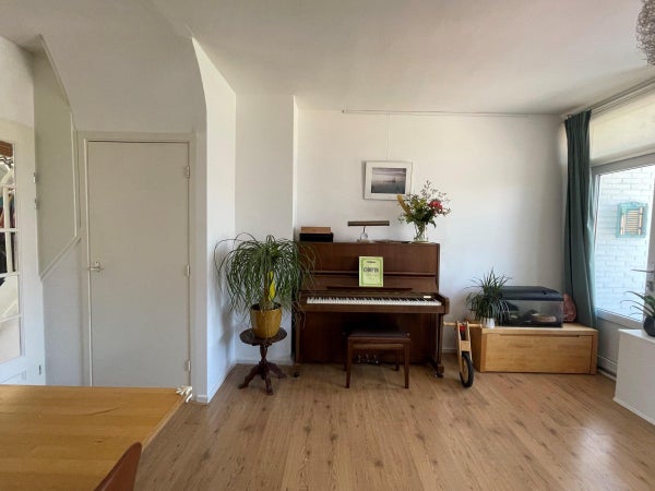 House Image 5