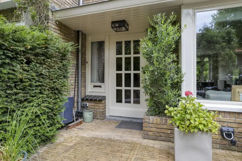 House Image 2