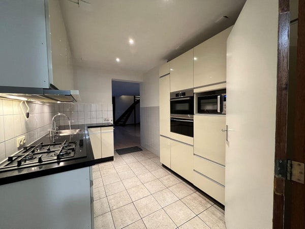 House Image 4