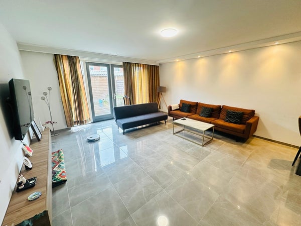 House Image 4