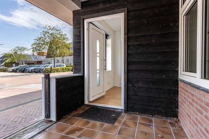 House Image 4