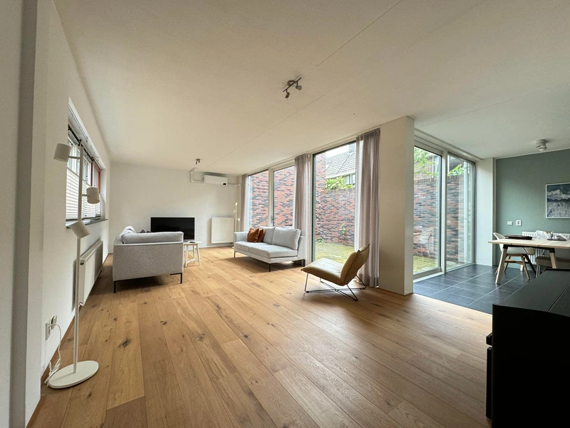 House Image 3