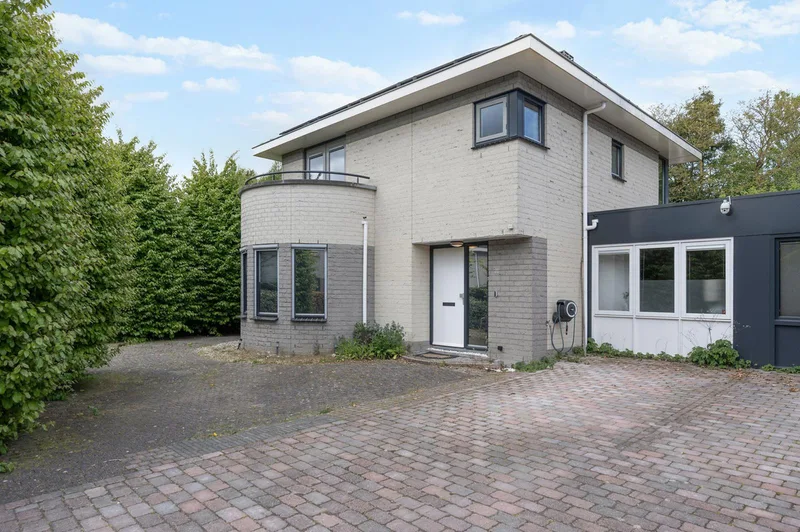 House Image 3