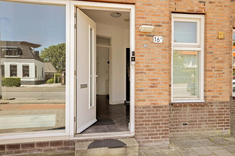 House Image 4