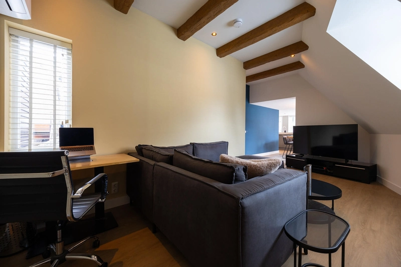 House Image 5