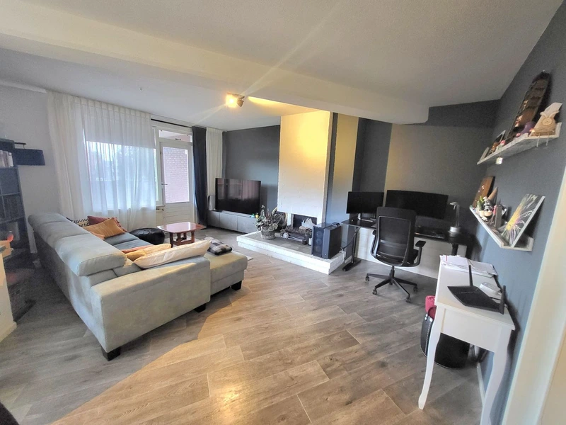 House Image 5