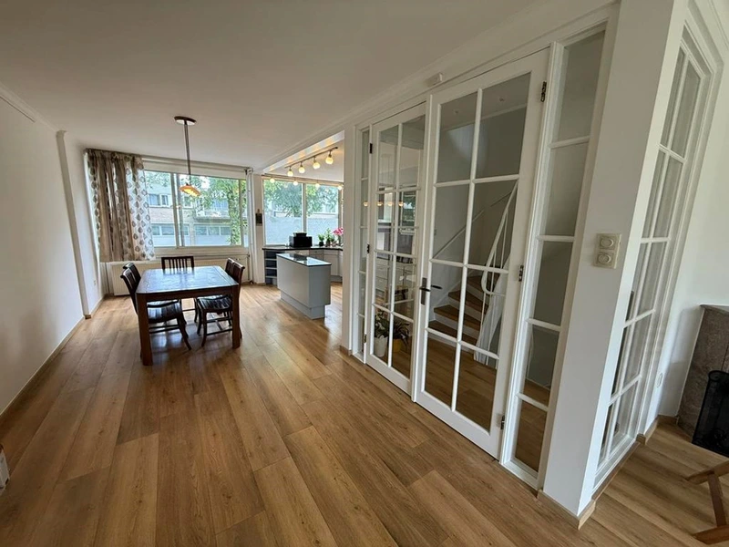 House Image 4