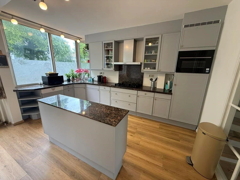House Image 5