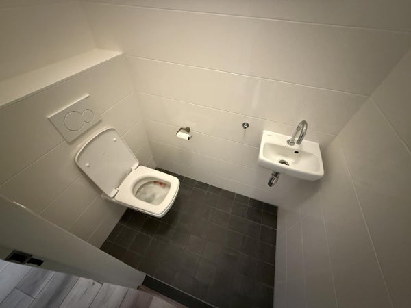 House Image 5