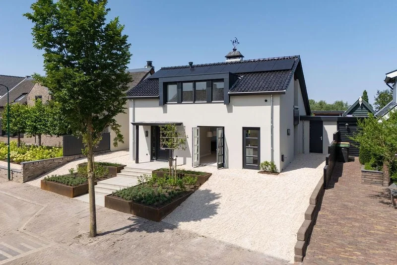 House Exterior