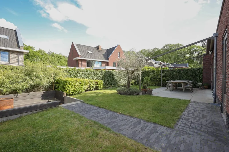 House Image 5