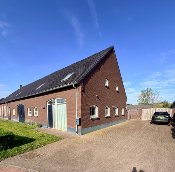 House Image 2