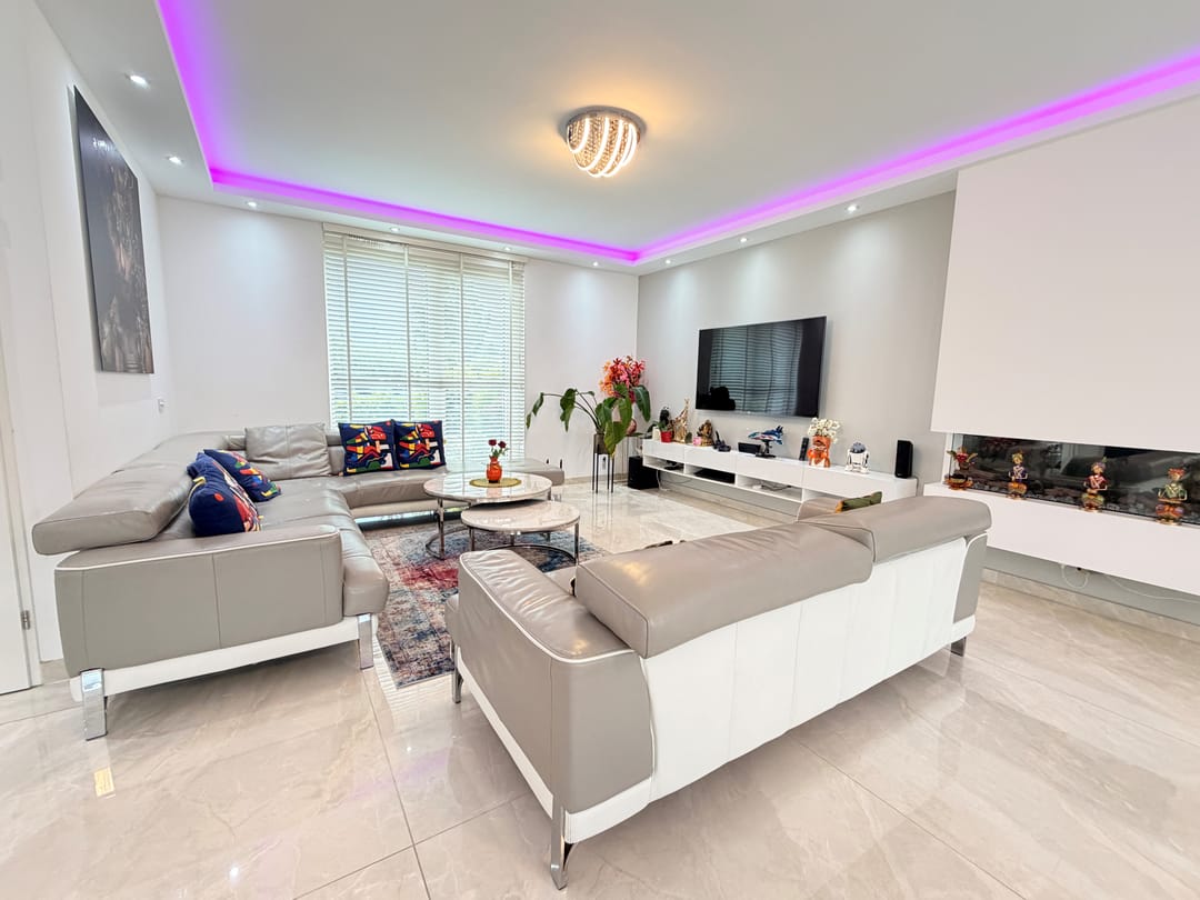 House Image 2